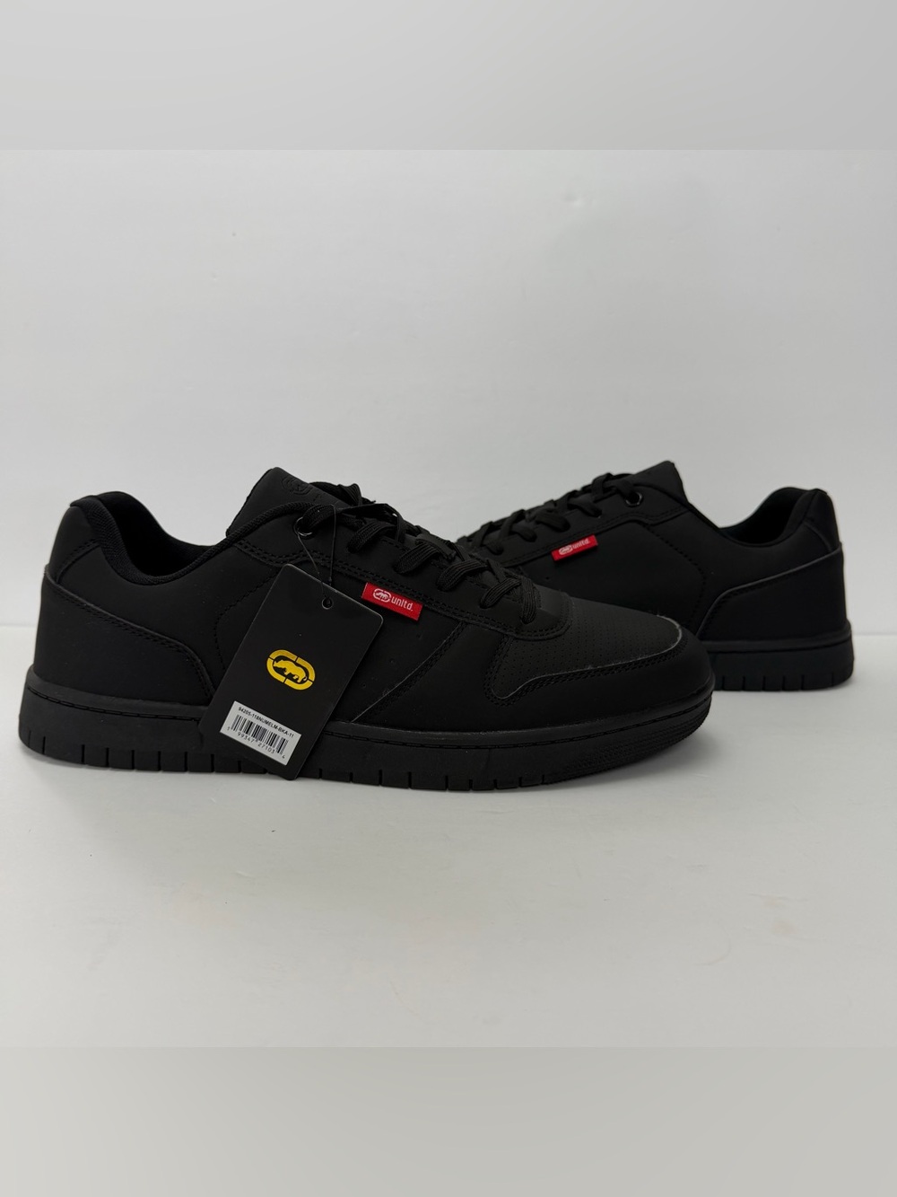 Ecko Unltd Men’s Sneakers Size 11 Black Low Top Lace Up Casual Shoes New